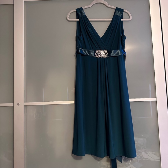 Emerald After 5 Dress Size 6 - Picture 1 of 6